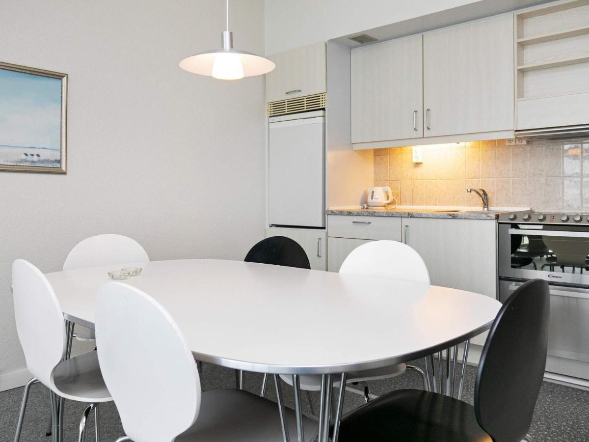 4 Person Holiday Home On A Holiday Park In Blokhus Eksteriør bilde